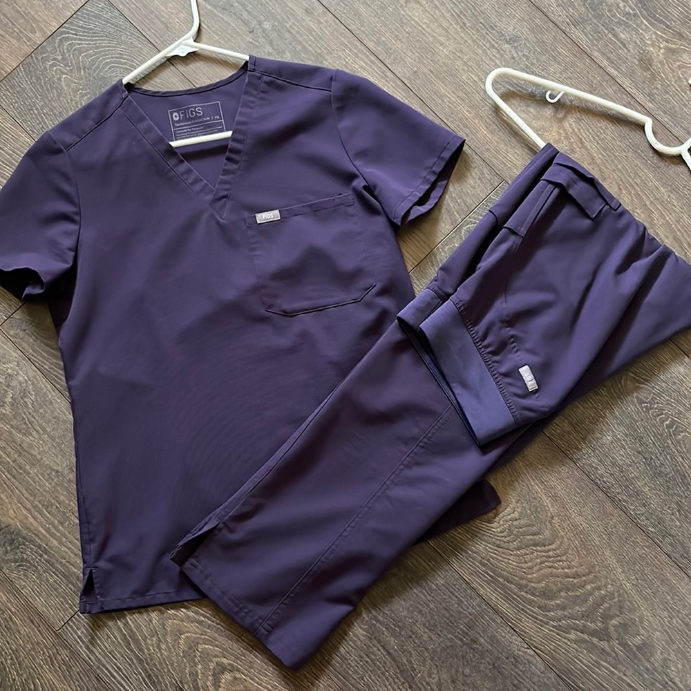 Figs scrub set